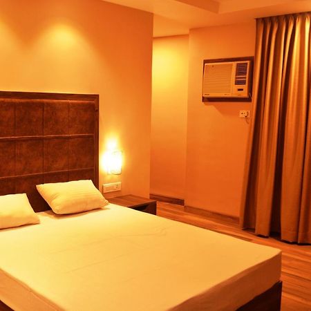 I-Towne' - A Unit Of Hotel Shivam International Deoghar Eksteriør bilde
