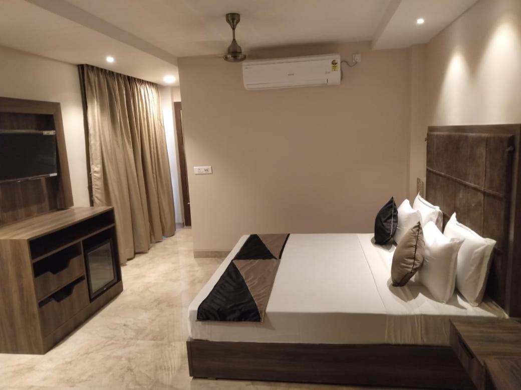 I-Towne' - A Unit Of Hotel Shivam International Deoghar Eksteriør bilde